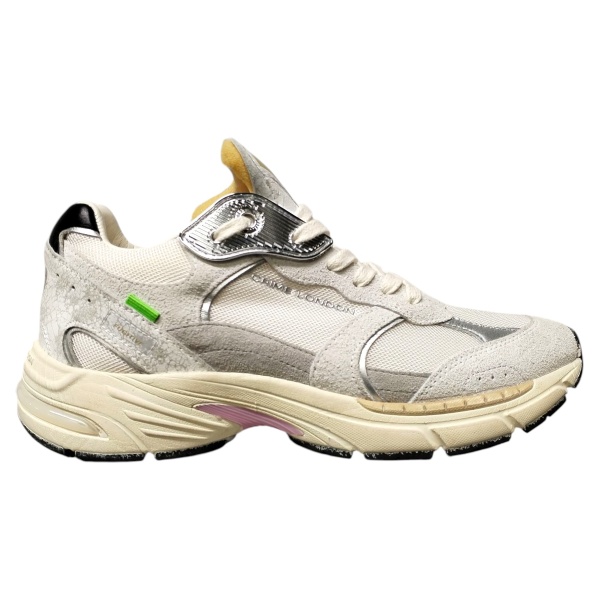 Sneakers Crime London fugitive